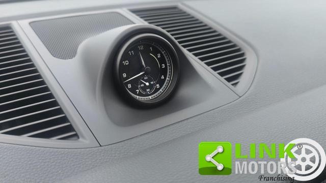 PORSCHE Macan 2.0 T SPORT CHRONO