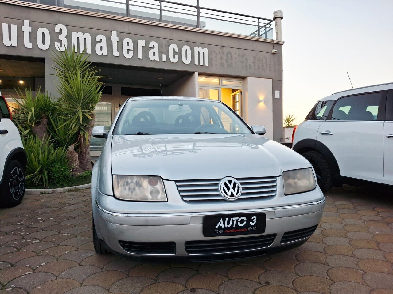 Volkswagen Bora 1.9 TDI/130 CV +Gancio+Carrello