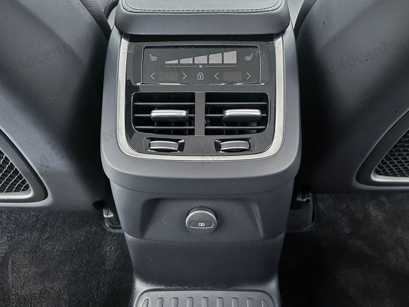 Volvo XC90 XC90 T8 PLUG IN PLUS DARK AWD AUT 7 POSTI