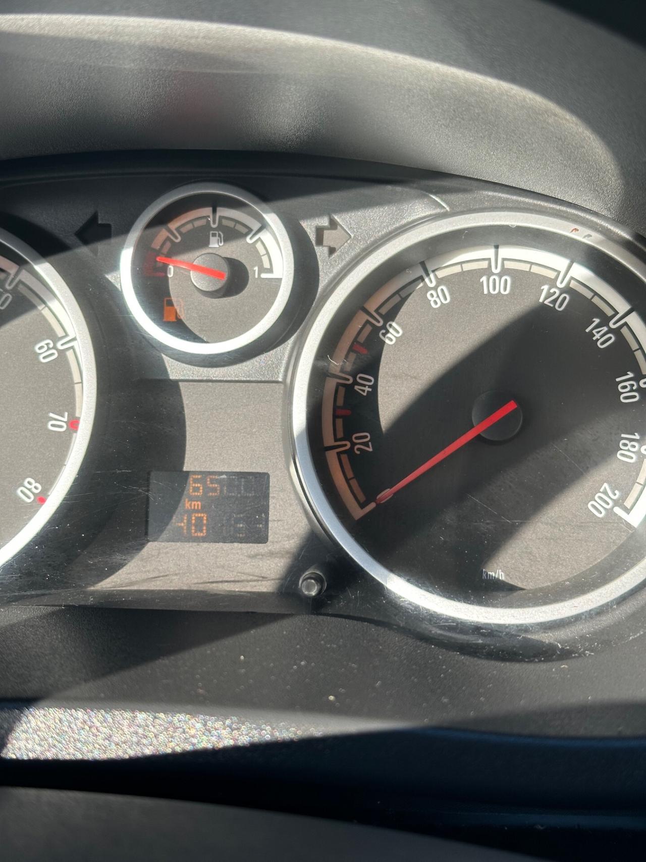 Opel Corsa 1.2 80CV 5 porte GPL-TECH Edition