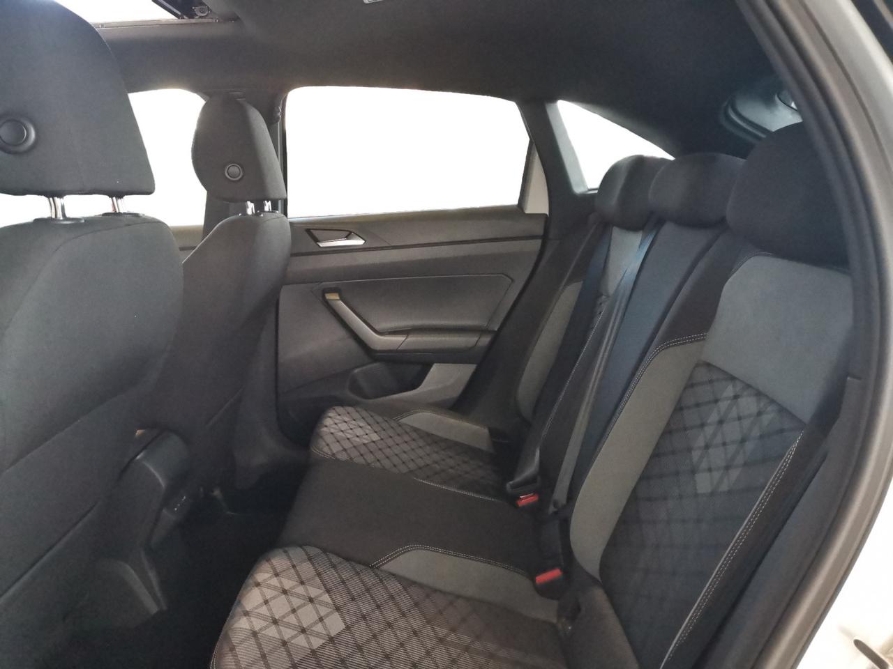 VOLKSWAGEN Taigo - Taigo 1.0 tsi R-Line 110cv