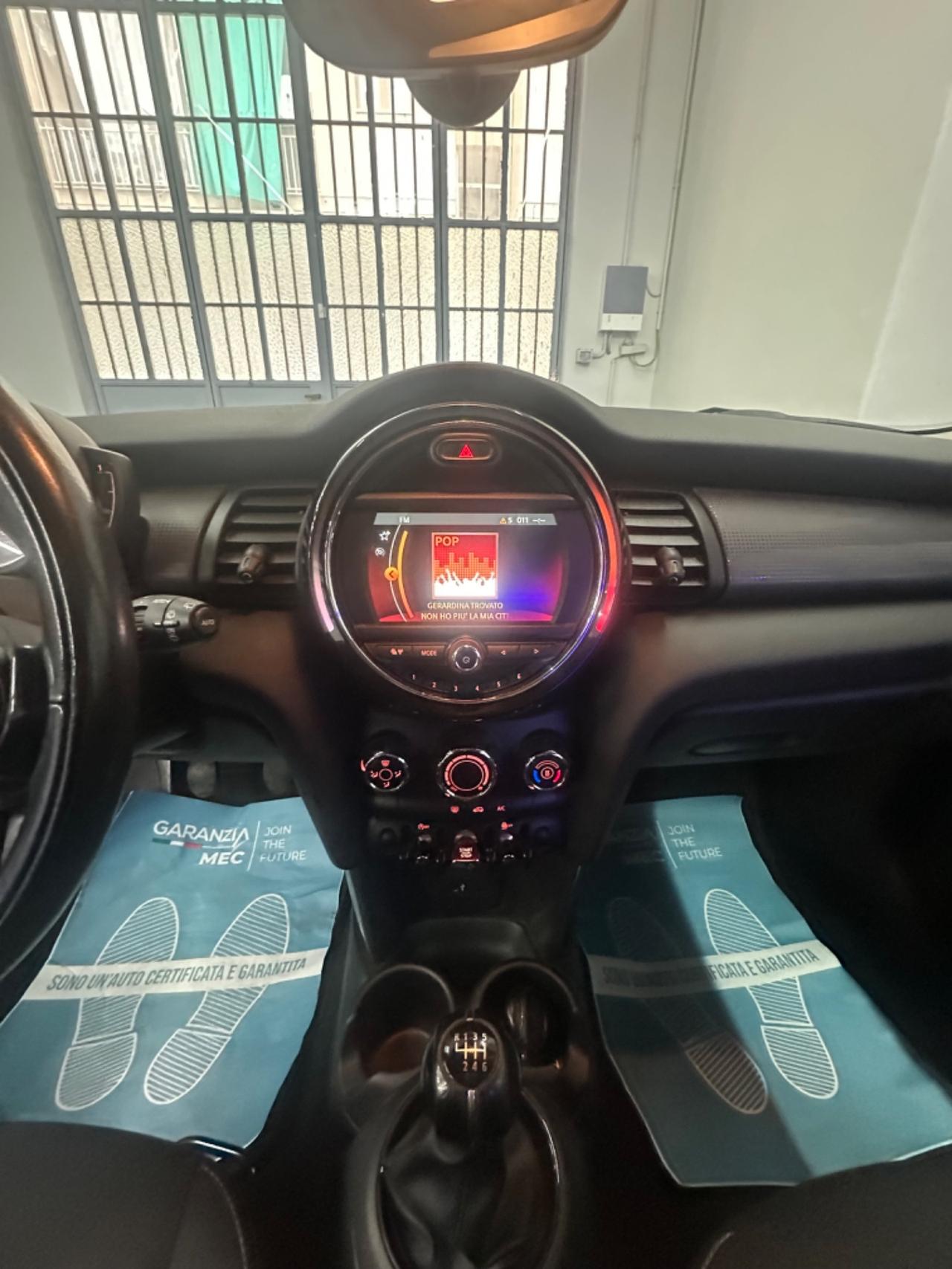 Mini 1.5 Cooper Business