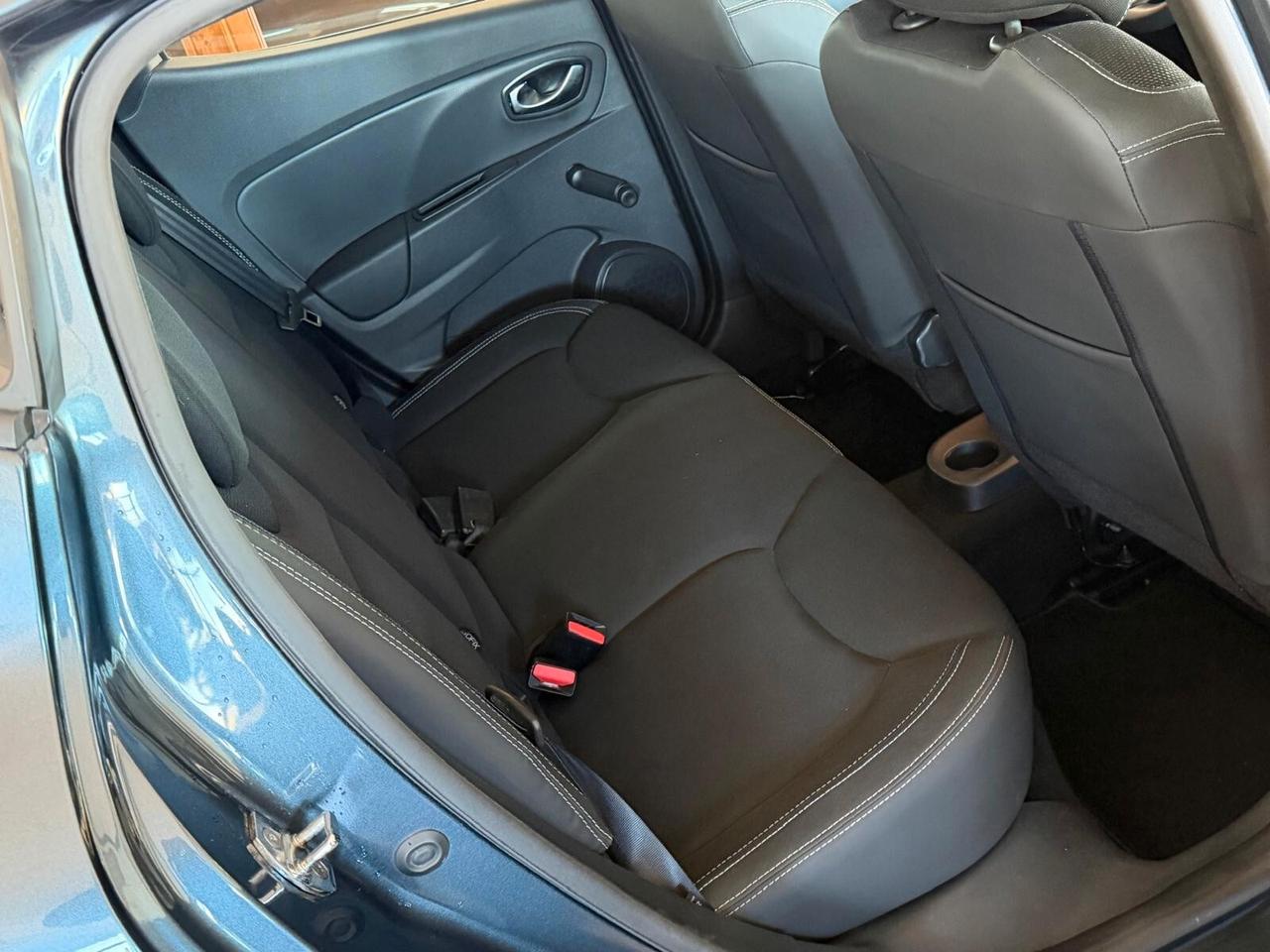 Renault Clio 1.5 DCI 90 cv. ENERGY BUSINESS (Nav)