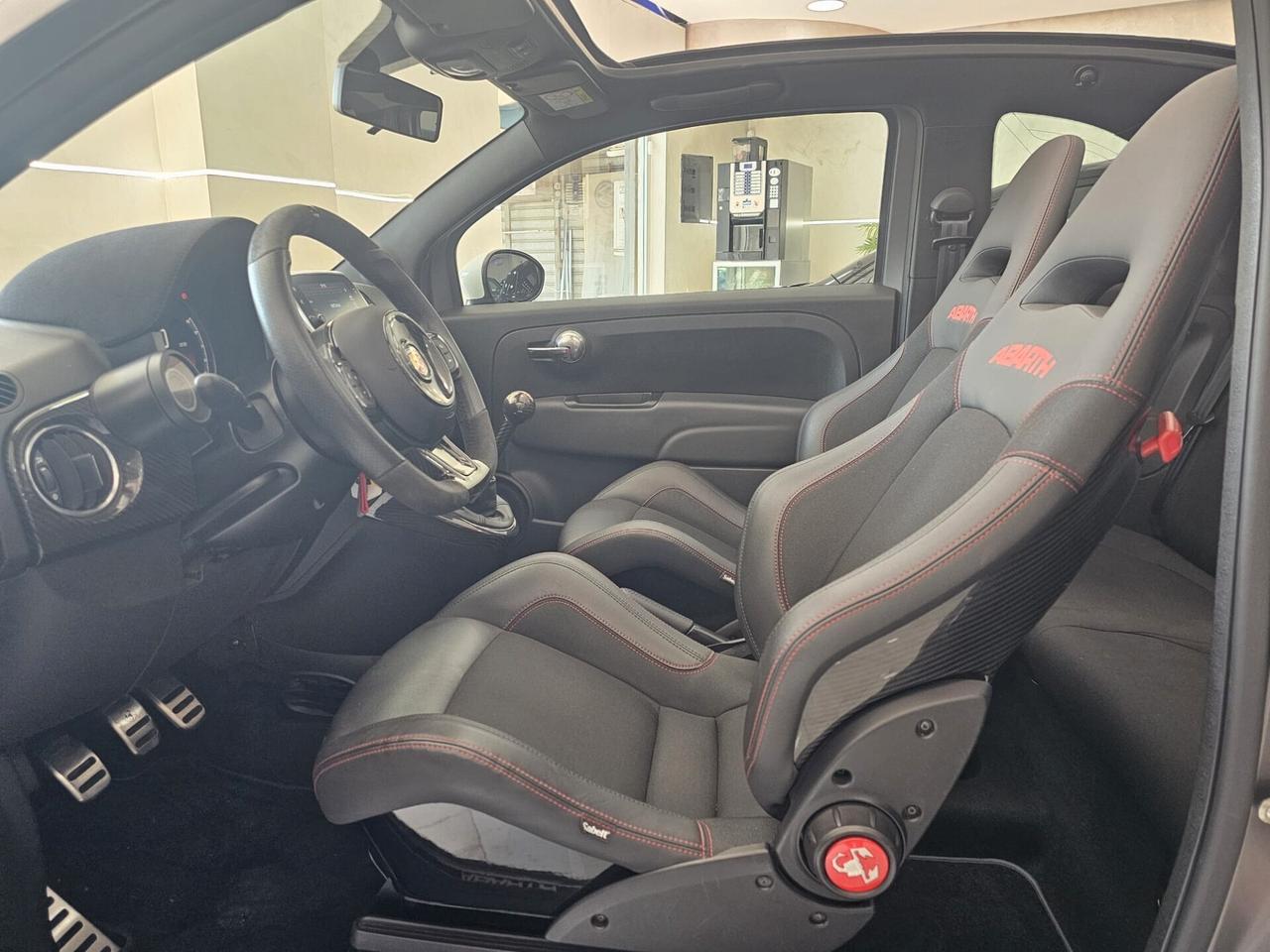 Abarth 595 C 1.4 Turbo T-Jet 180 CV Esseesse