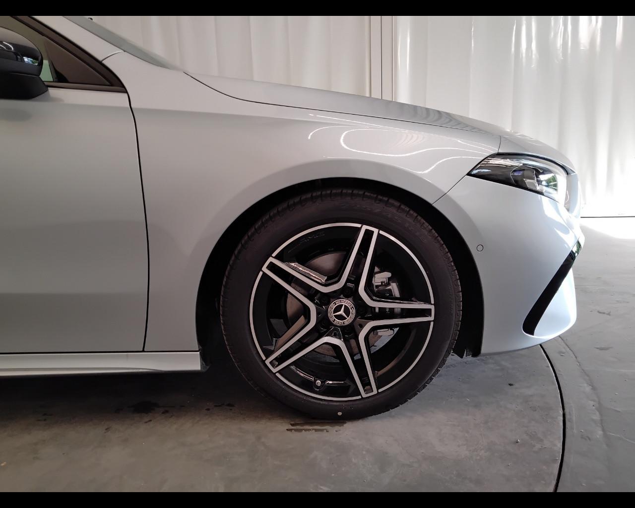 Mercedes-Benz Classe A - W177 2023 - A 180 d AMG Line Advanced Plus auto