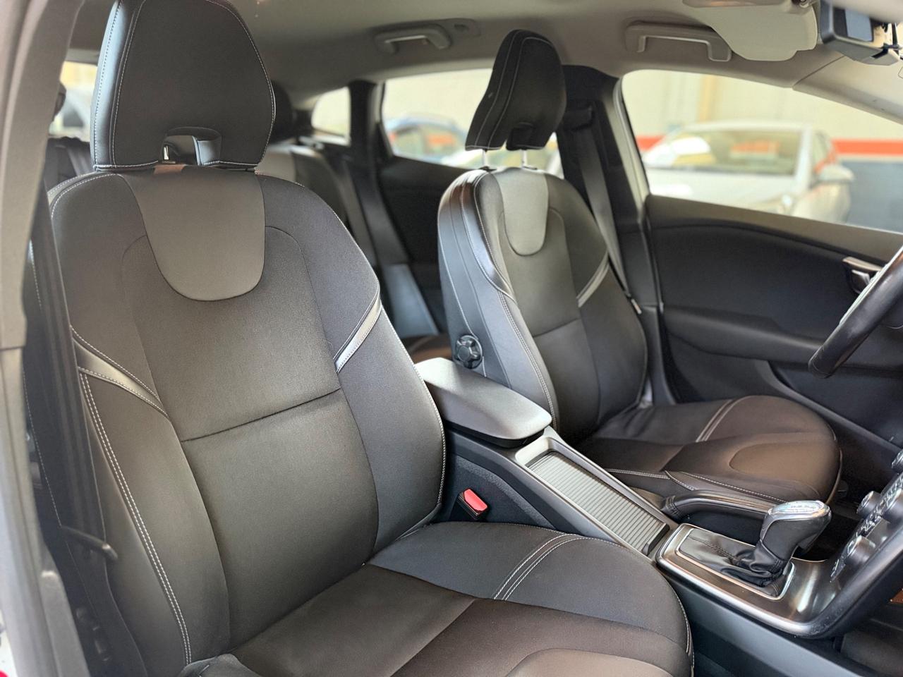 Volvo V40 D3 Geartronic Momentum