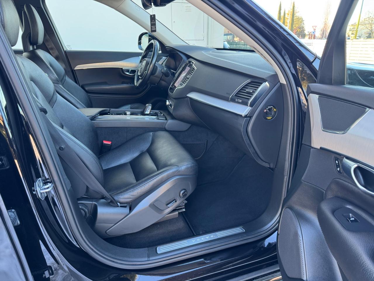 XC90 7 POSTI b5 Business Plus awd geartronic