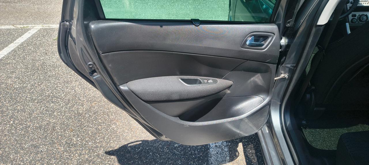Peugeot 308 1.6 HDi 110CV SW Premium