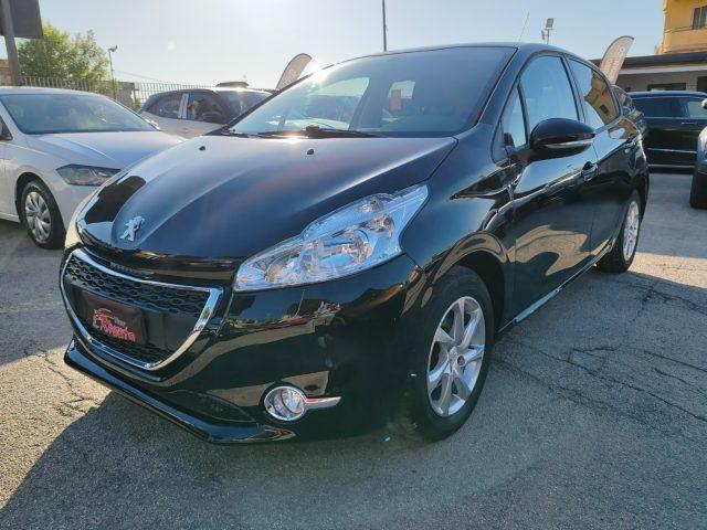 PEUGEOT 208 1.4 8V HDi 68CV 5p. Allure Autocarro 5 posti