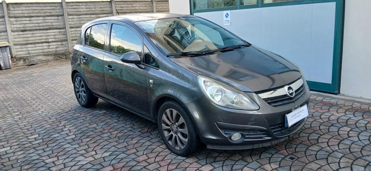 Opel Corsa 1.3 CDTI neopatentati euro 5