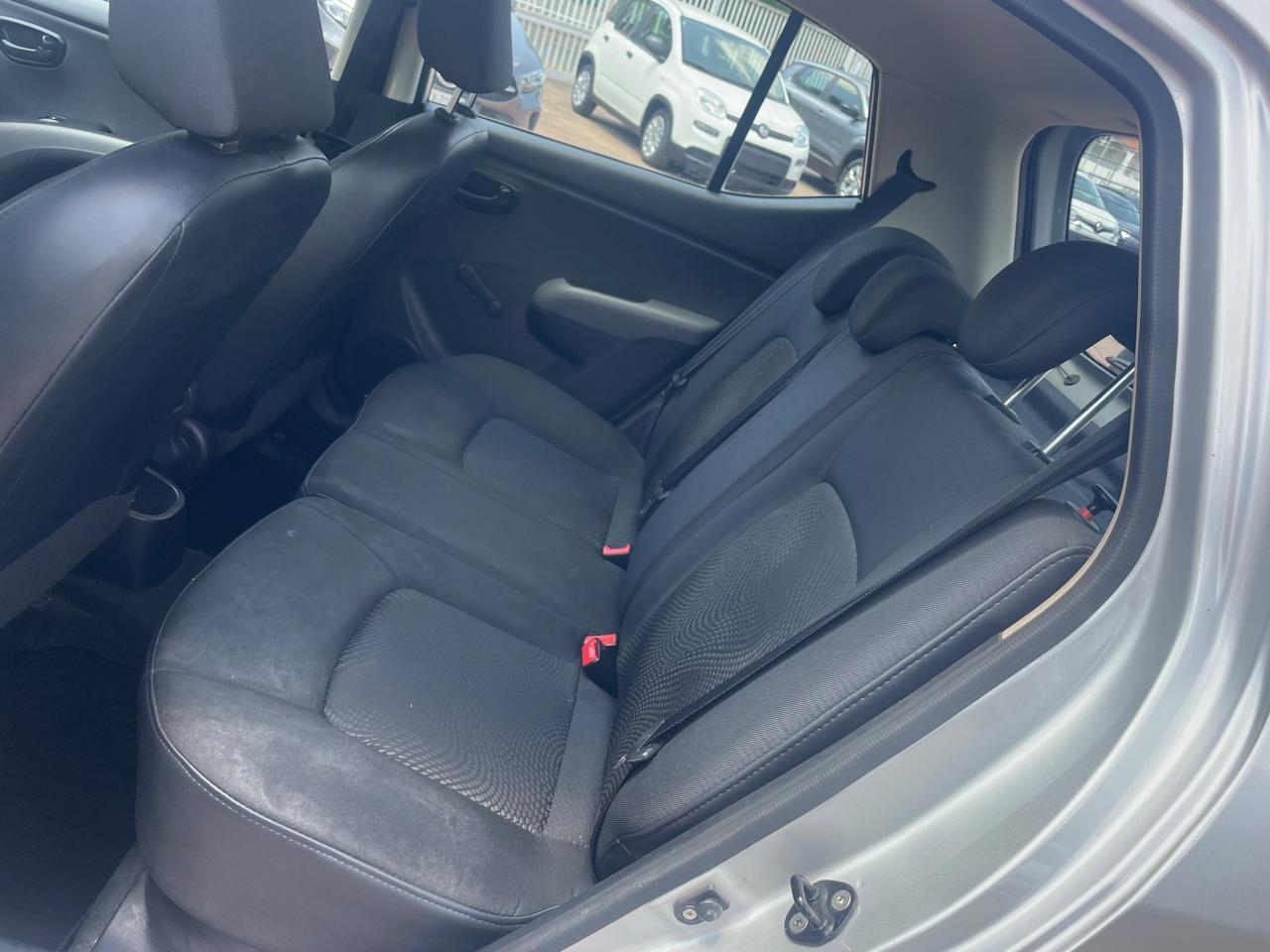 Hyundai i10 1.1 12V BlueDrive GPL Like
