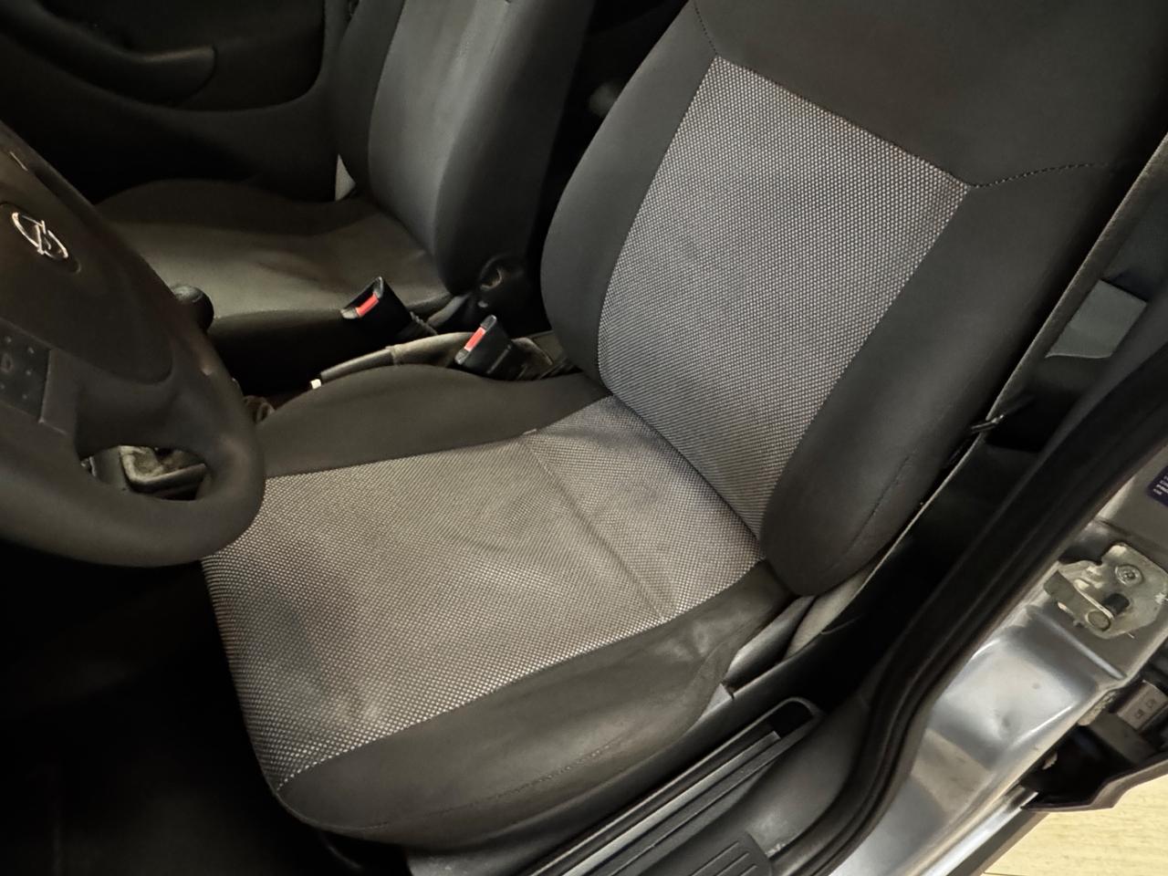 Opel Corsa 1.0i 12V cat 5 porte Silverline