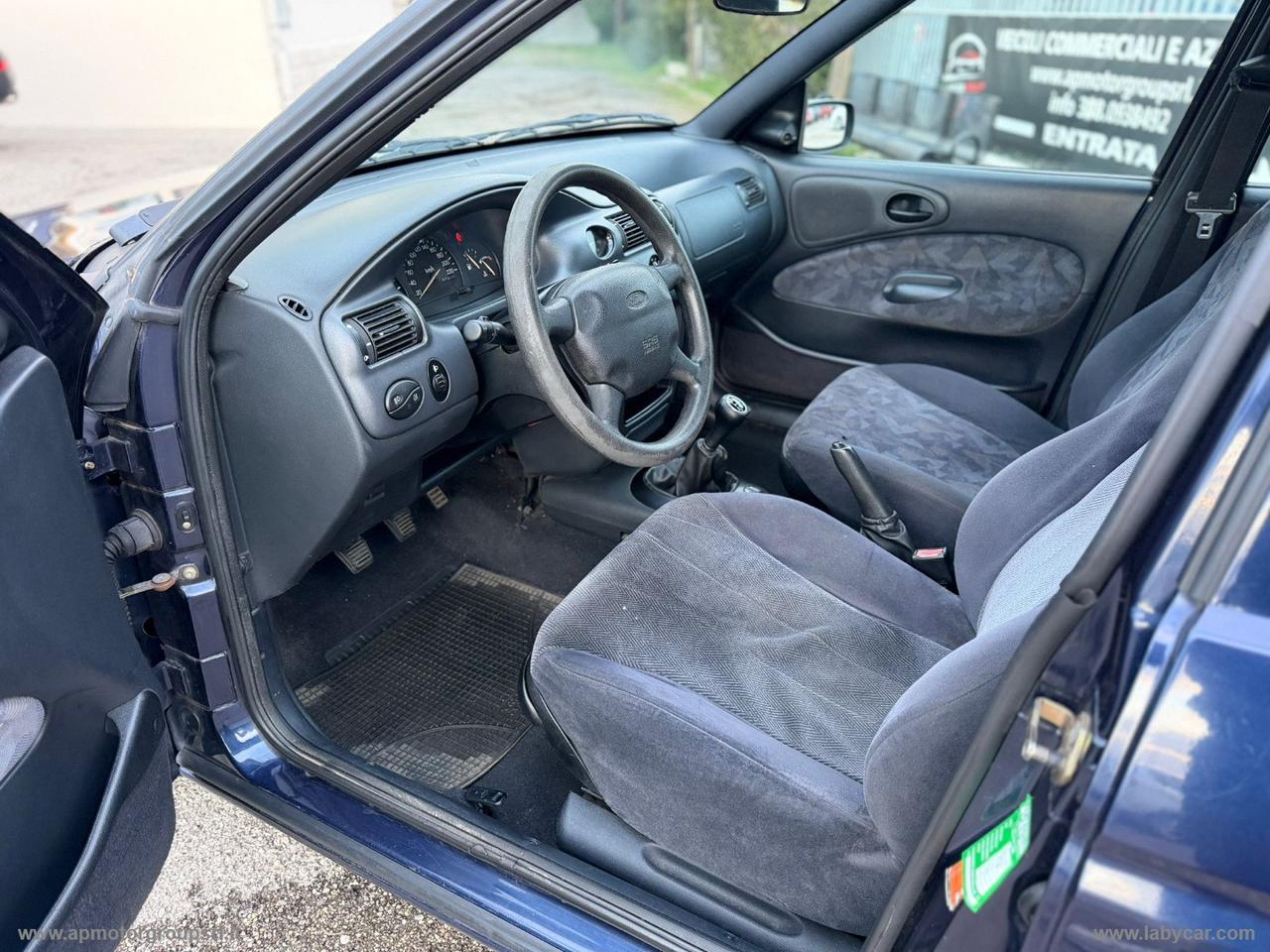 FORD Escort 1.6I 16V SW GHIA