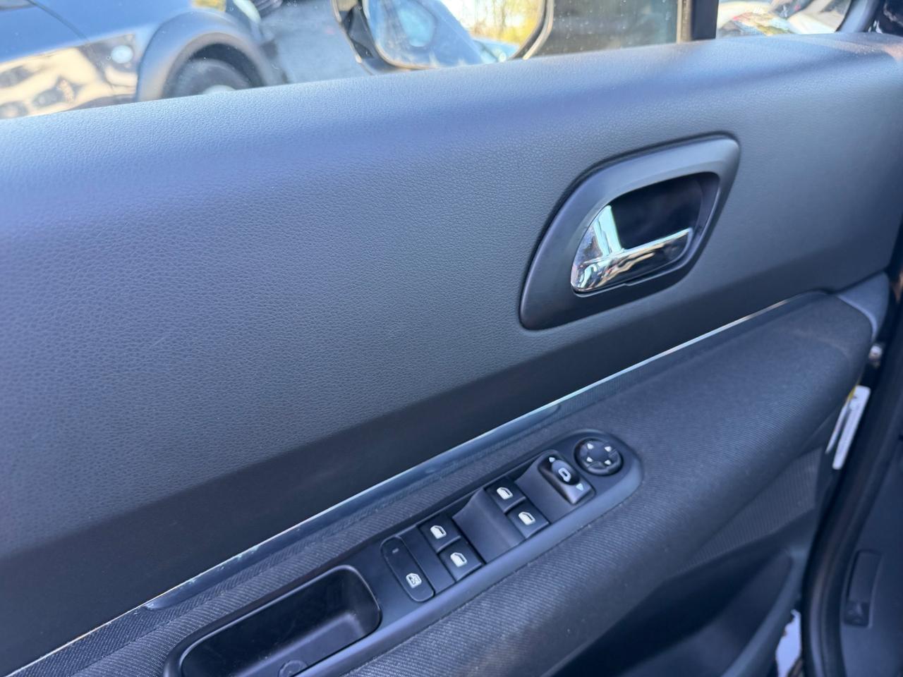 Peugeot 5008 1.6 HDi 112CV Business