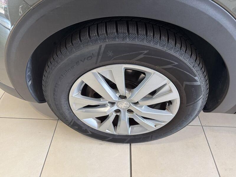 Peugeot 3008 BlueHDi 130 EAT8 S&S Business