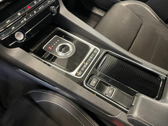 JAGUAR F-Pace 2.0 D 180CV AWD AUT. R-SPORT