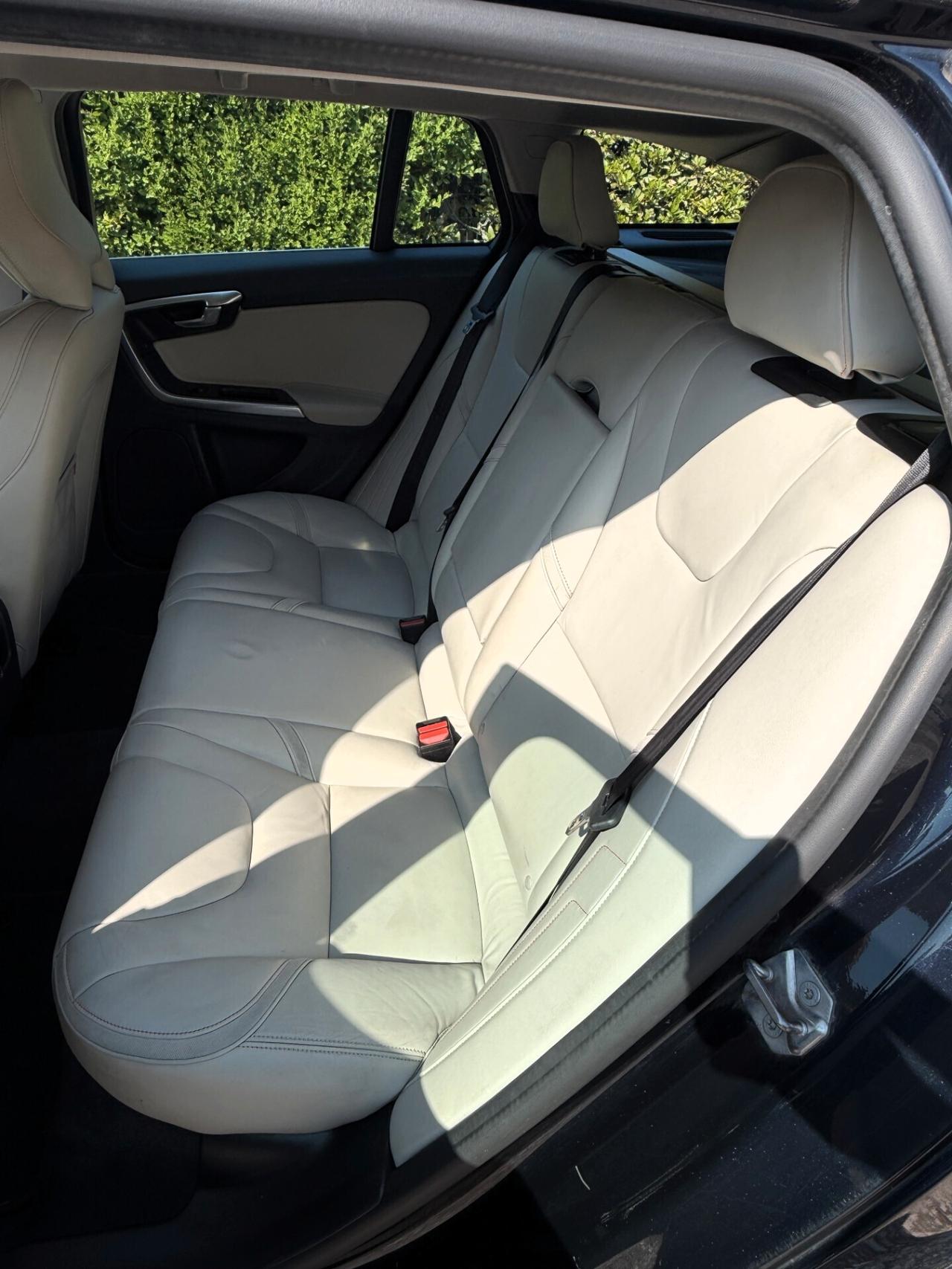 Volvo V60 D2 OCEAN RACE - UNICO PROPRIETARIO