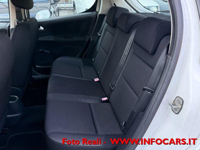 PEUGEOT 207 1.4 HDi 70CV 5 PORTE - NEOPATENTATI