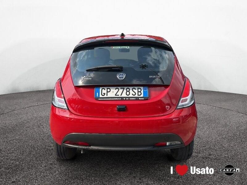 Lancia Ypsilon NUOVA My23 1.0 Firefly 70 CvStart&Stop Hybrid Gold