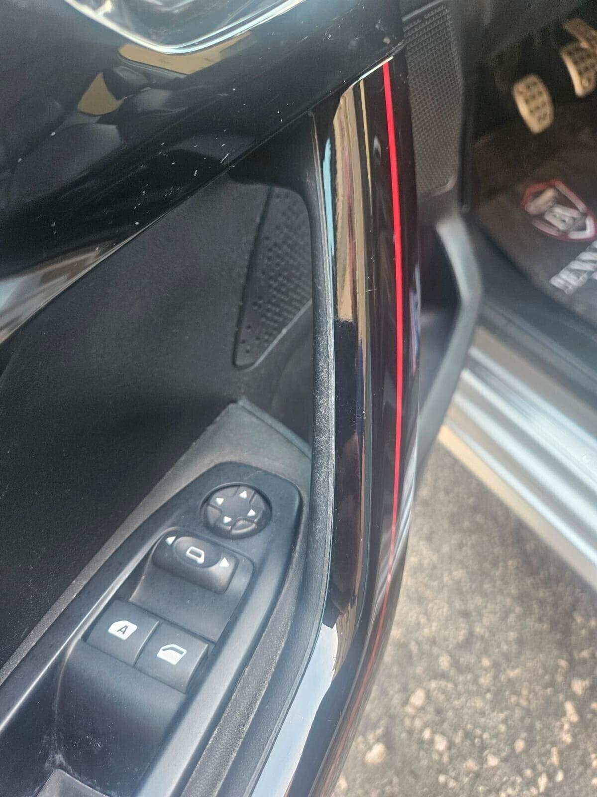 Peugeot 208 BlueHDi 120 GT Line 2016