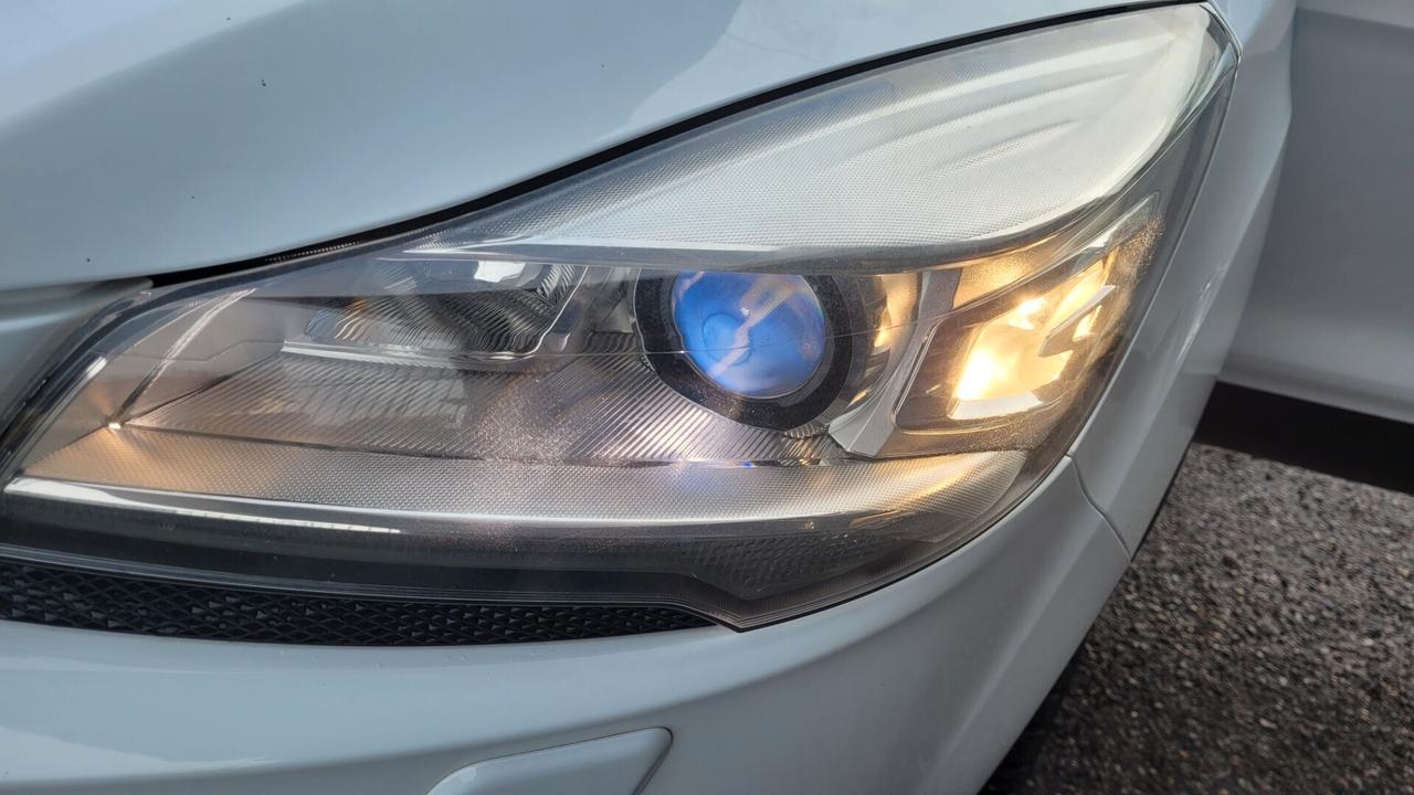 Ford Kuga 2.0 TDCI 140 CV 4WD Titanium