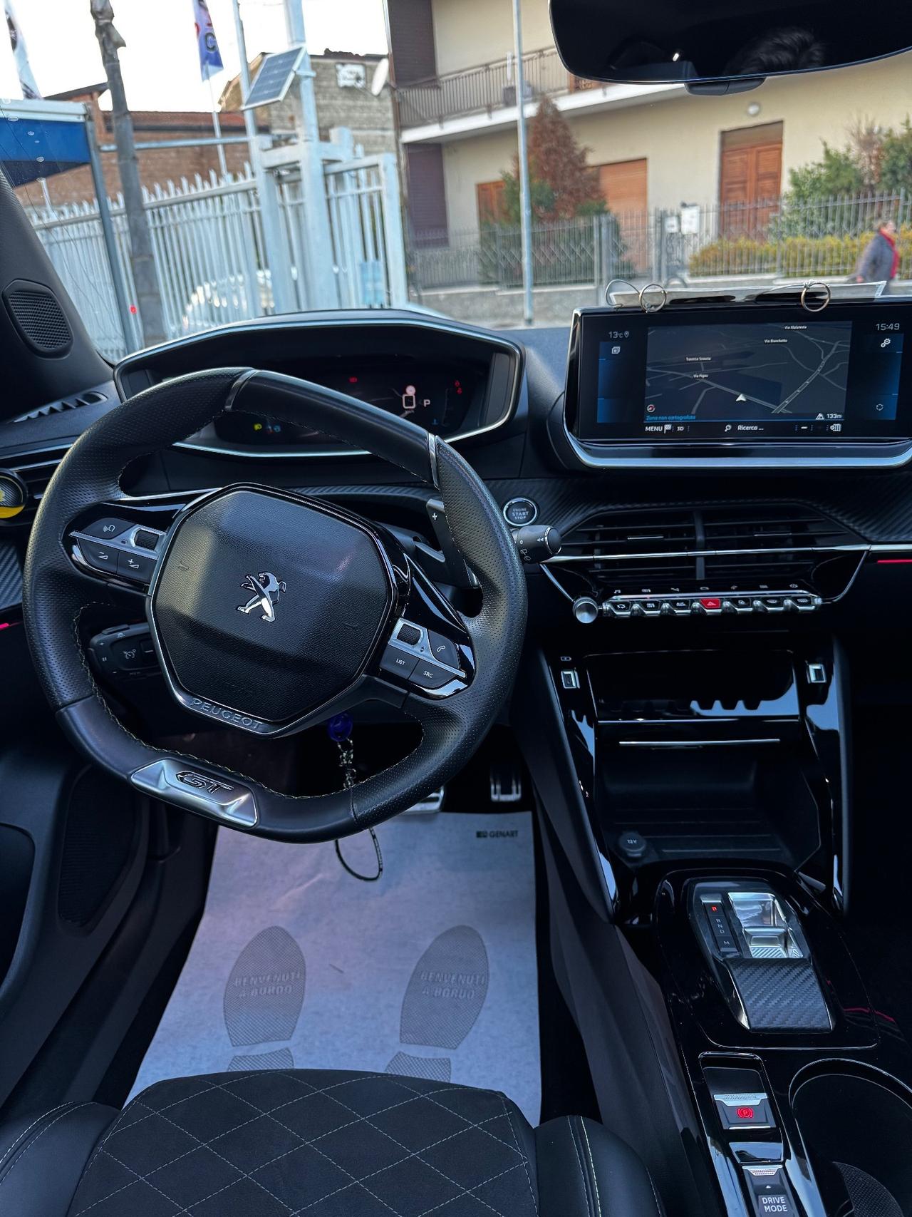 Peugeot 2008 PureTech 130 S&S EAT8 GT Pack