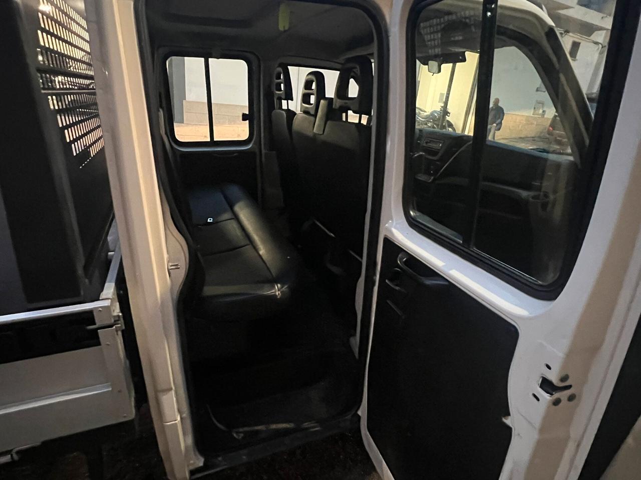 IVECO DAILY 2.3 TDCI 7 POSTI