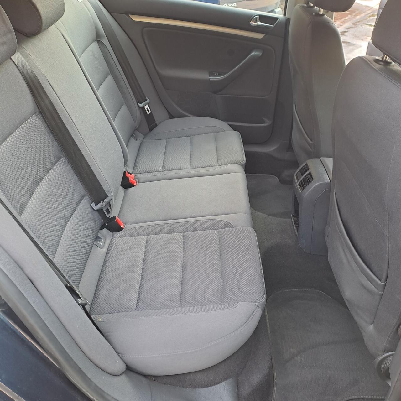 Volkswagen Golf 2.0 16V TDI 5p. Comfortline