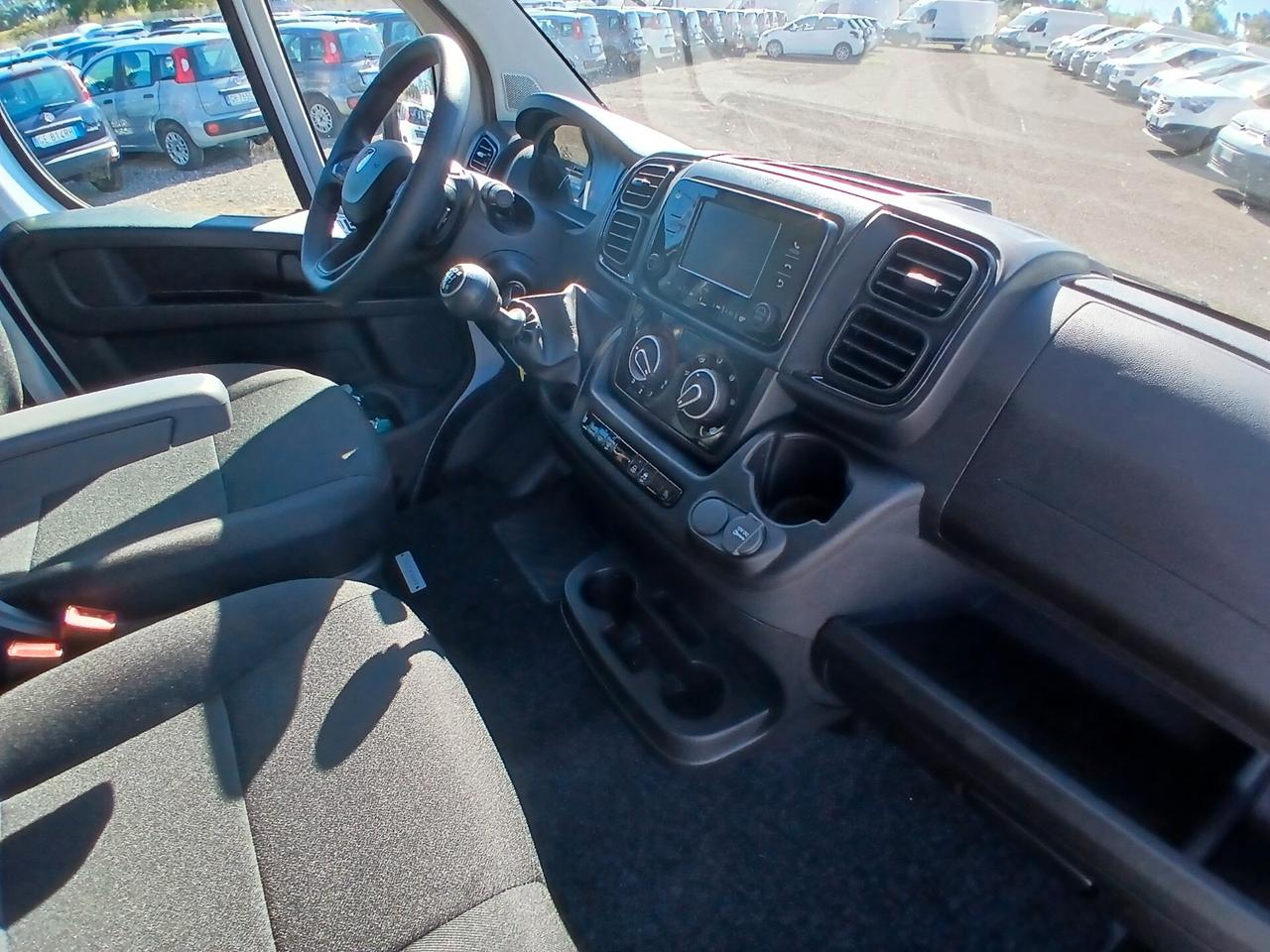 Peugeot Boxer 330 2.2 BlueHDi 120 S&S PC-TN Furgone