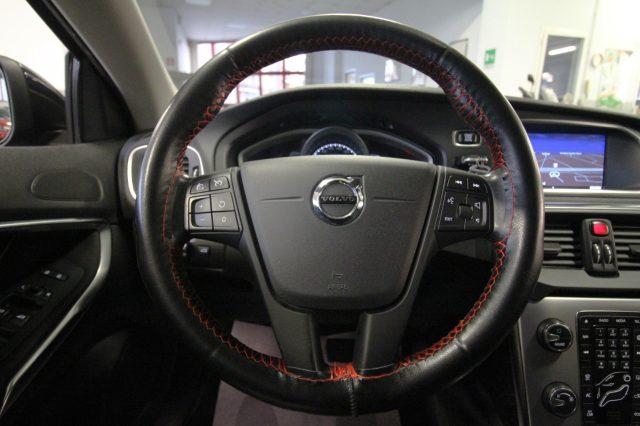 VOLVO V40 Cross Country D2 Geartronic Business 120CV EU6