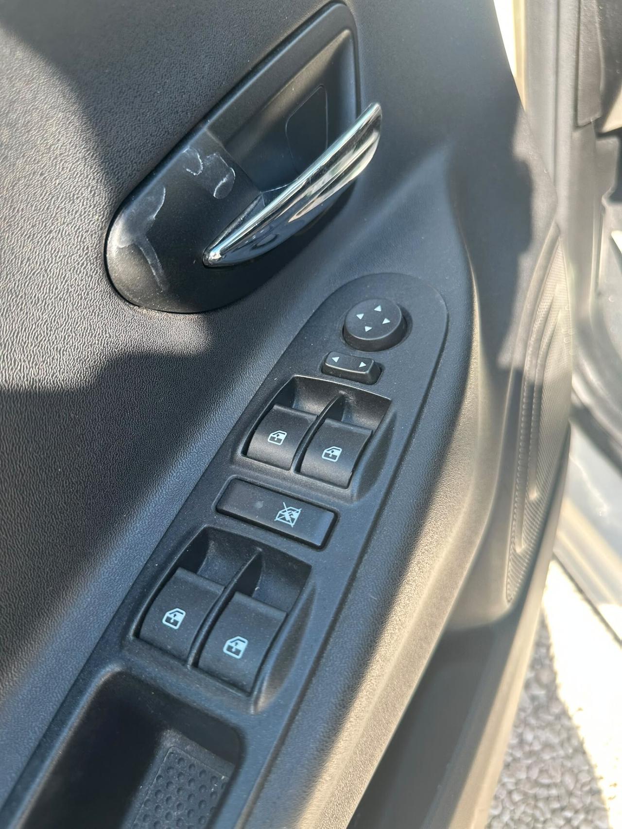 Lancia Ypsilon 1.2 69 CV 5 porte S&S Platinum