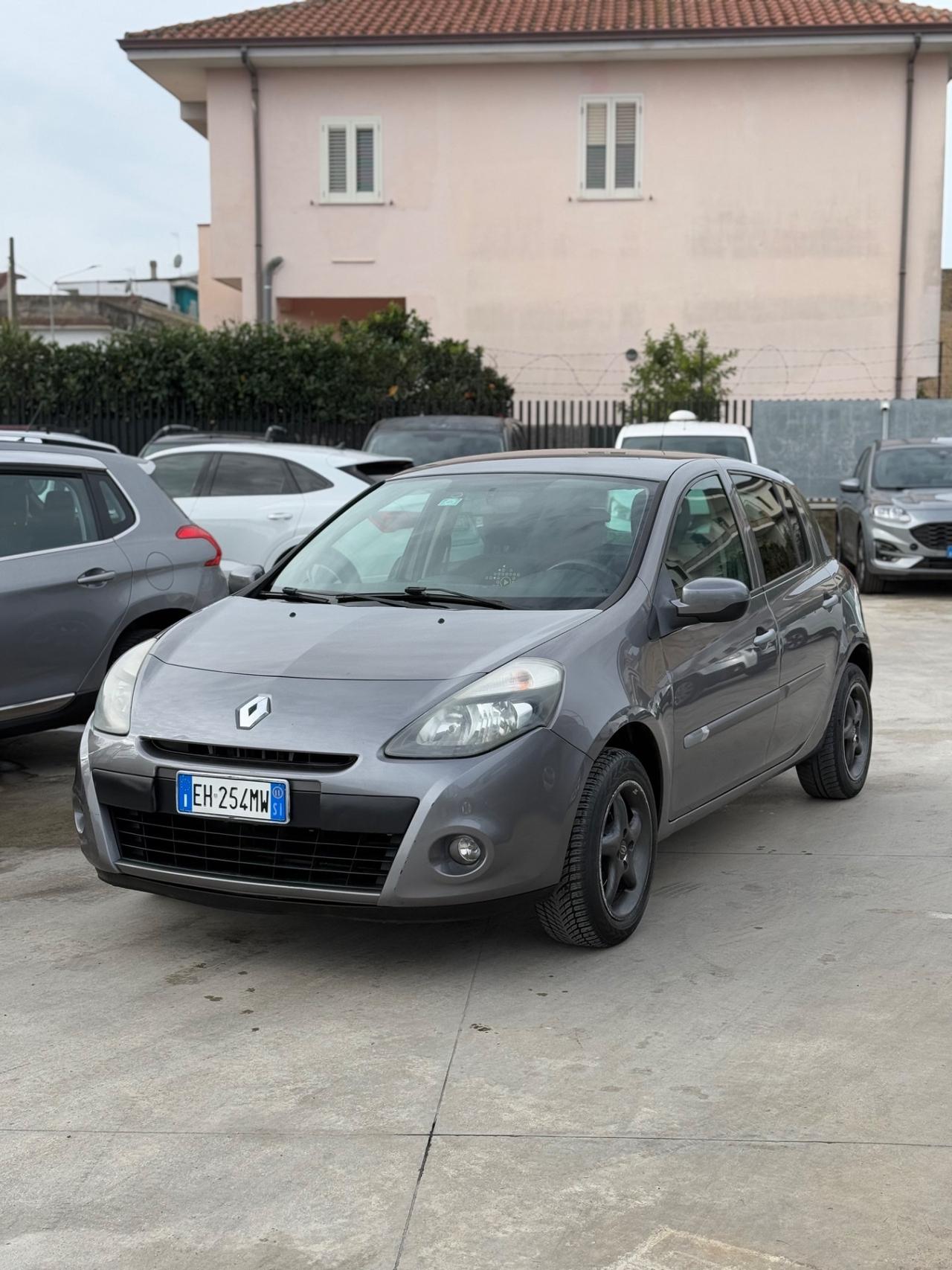 Renault Clio 1.2 16V 5 porte Dynamique
