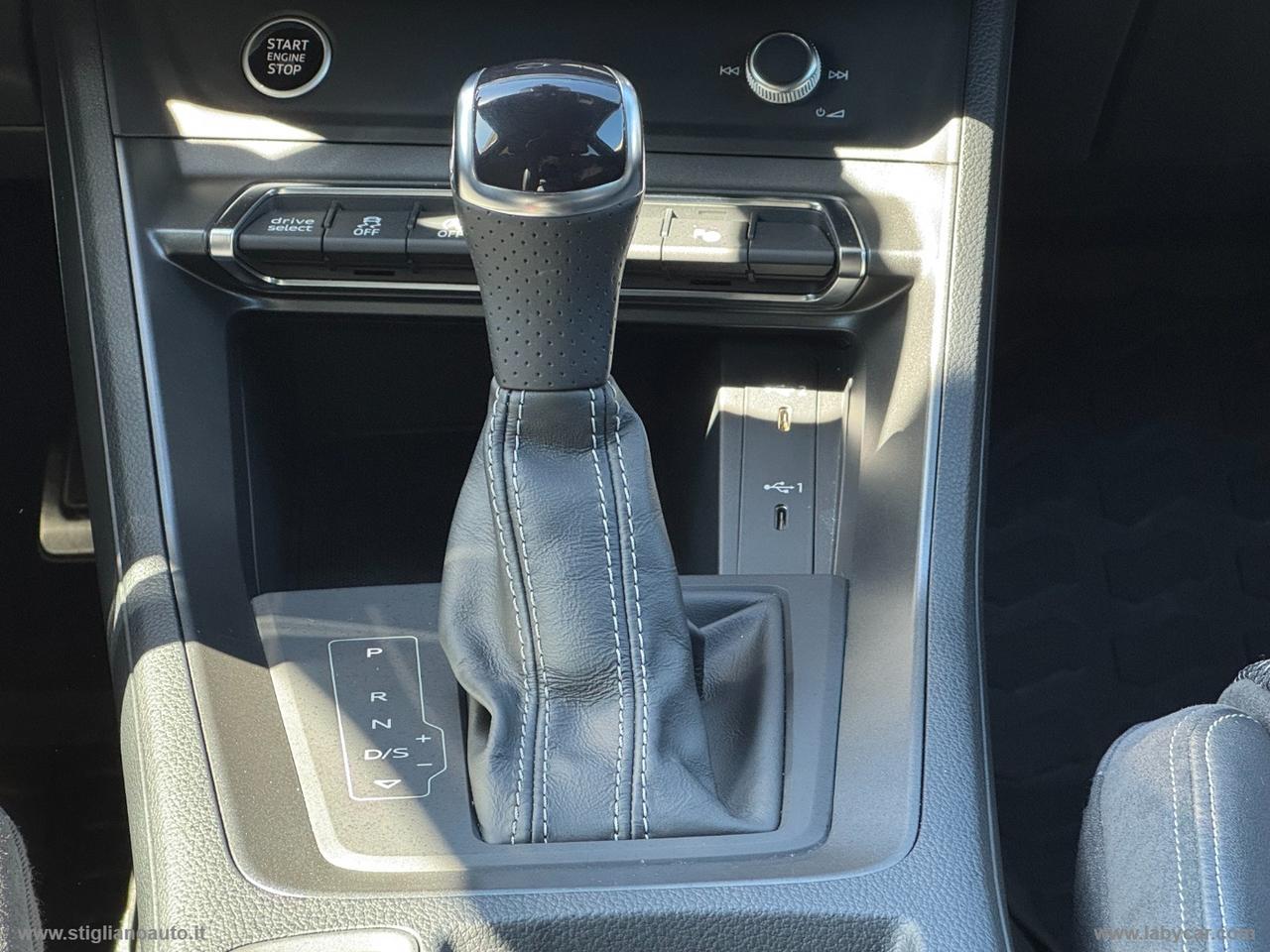 AUDI Q3 SPB 35 TDI S tr. S line