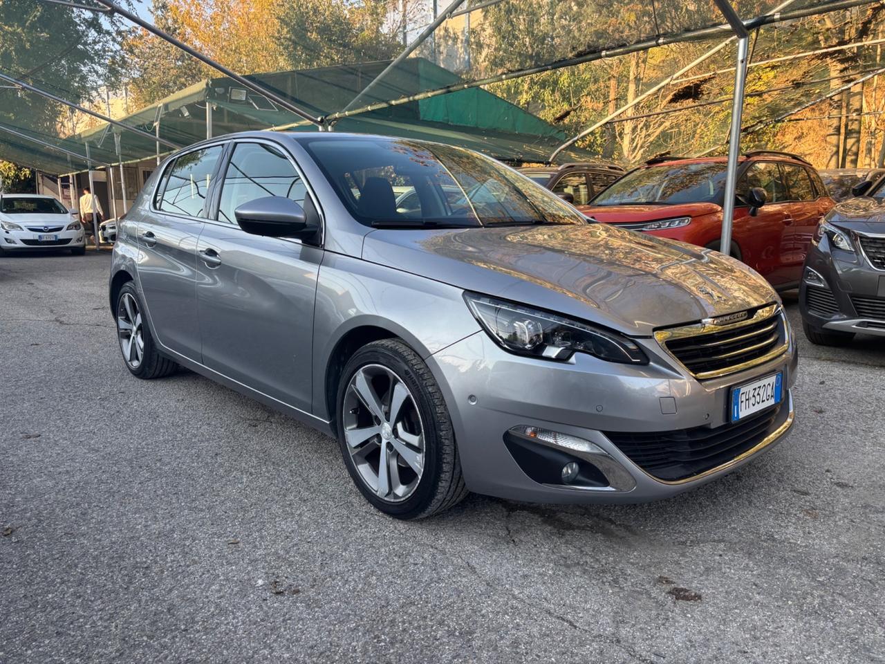 Peugeot 308 1.6 HDi 115 CV 5 porte Allure