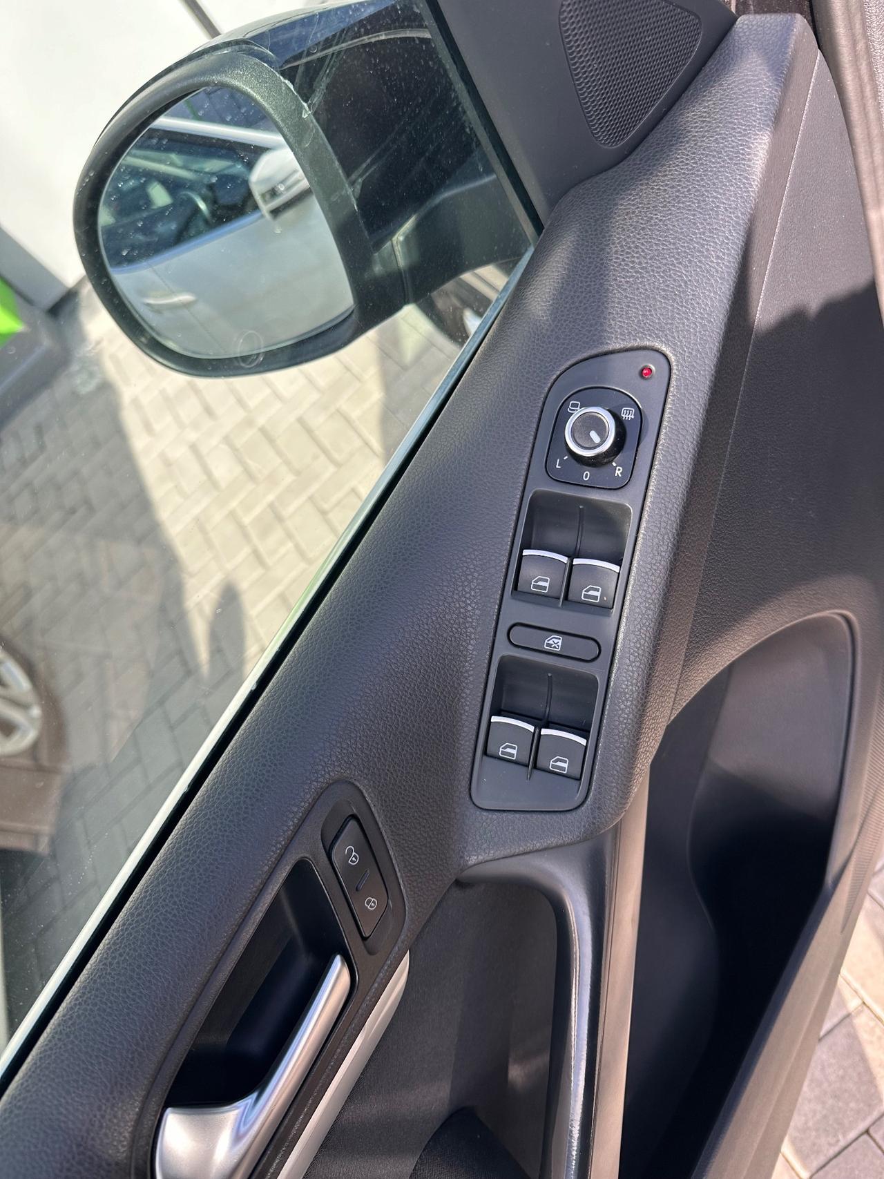 Vw Tiguan 2.0 tdi 140cv 4x4 ADATTA A NEOPATENTATI