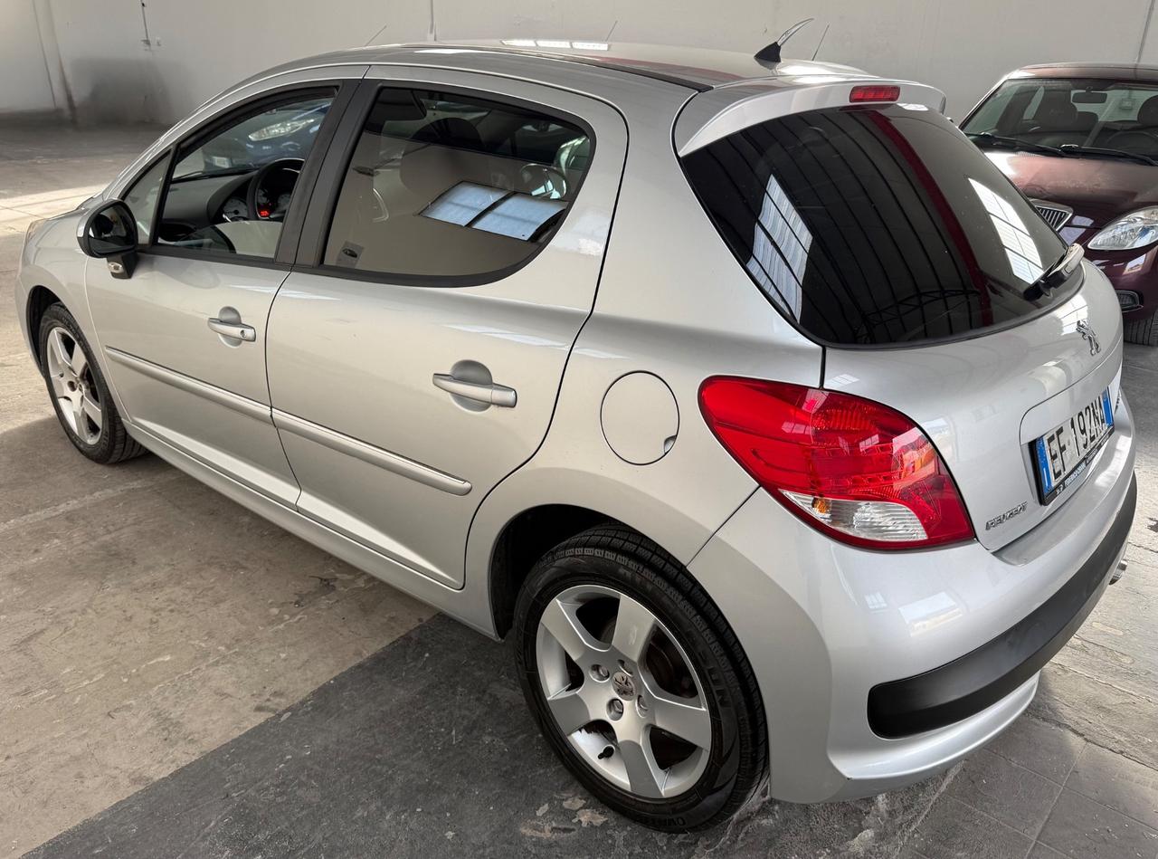 Peugeot 207 1.6 HDi 112CV 5p. Allure - 2011