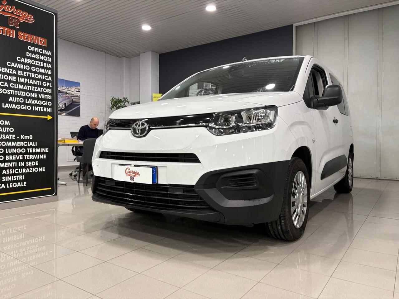 Toyota PROACE City Verso 1.5D 100 CV S&S Short d Lounge