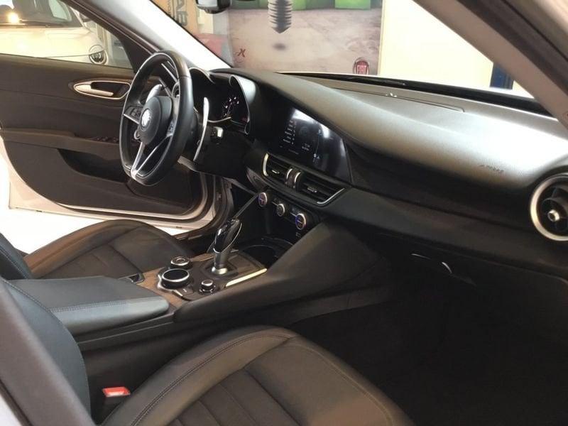 Alfa Romeo Giulia Giulia 2.2 Turbodiesel 160 CV AT8 B-Tech MY19