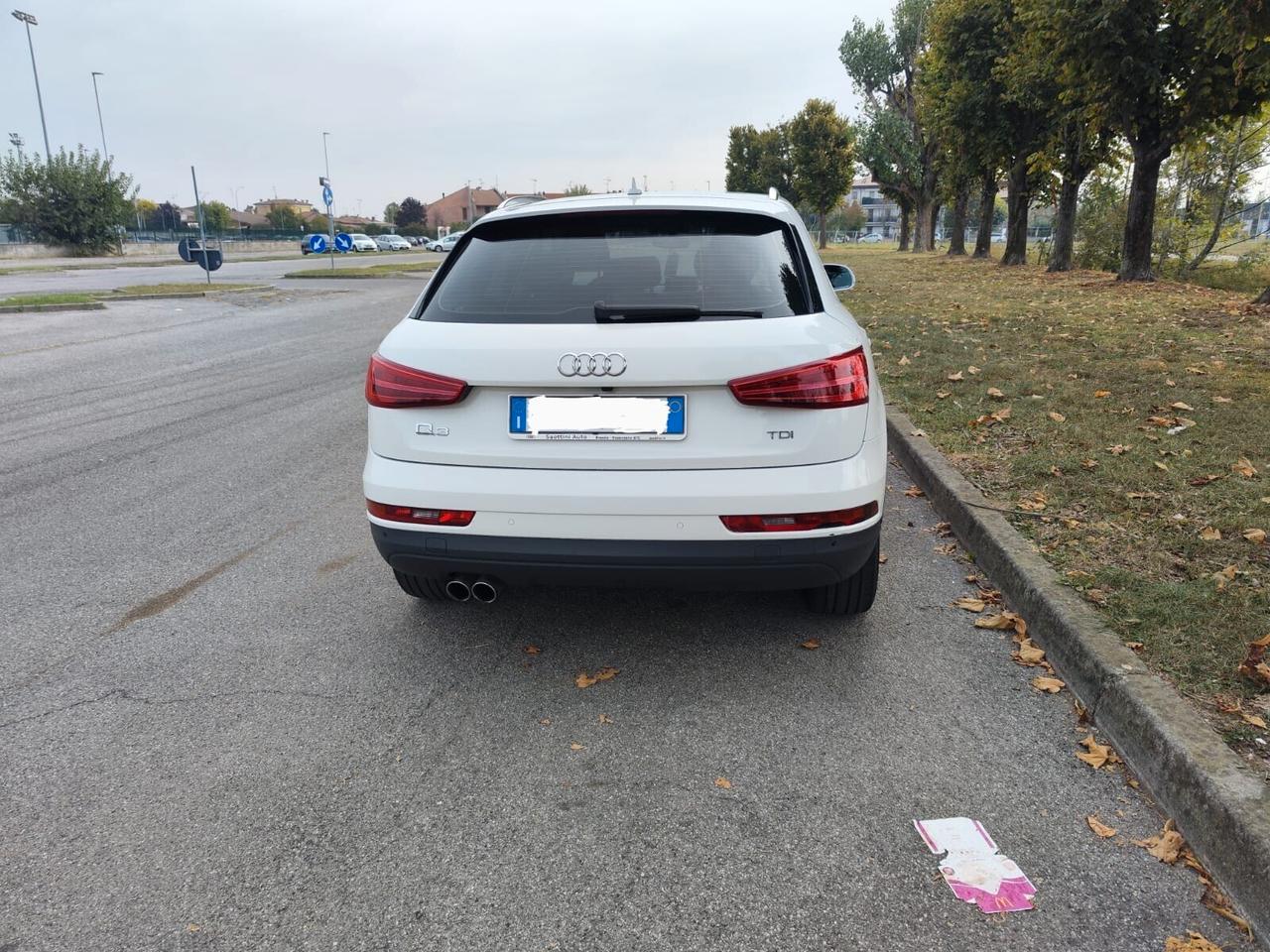 Audi Q3 2.0 TDI 120 CV Business