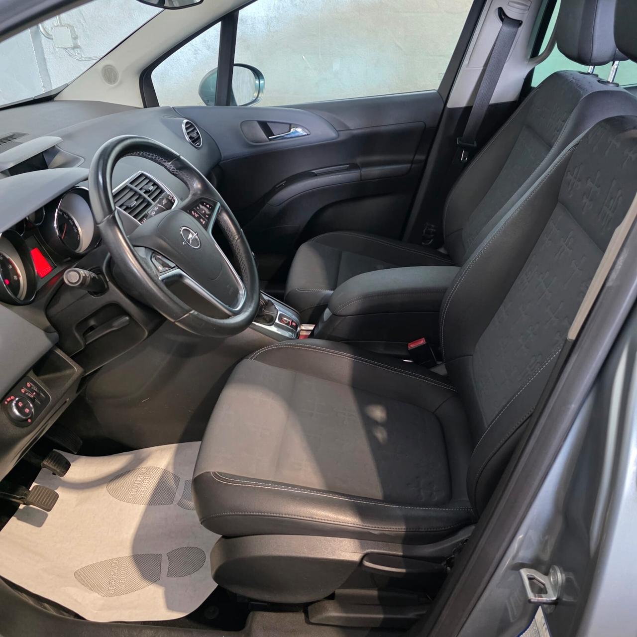Opel Meriva 1.4 BENZINA NEOPATENTATI