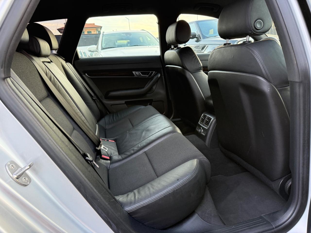 Audi A6 Avant 3.0 V6 TDI quattro SLine