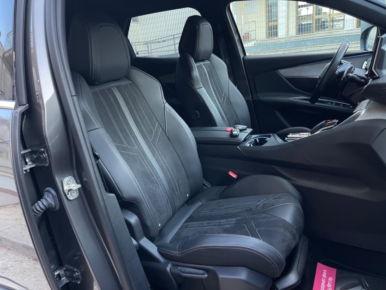 PEUGEOT 3008 GT 1.5 130CV LED Navy Cam 2021