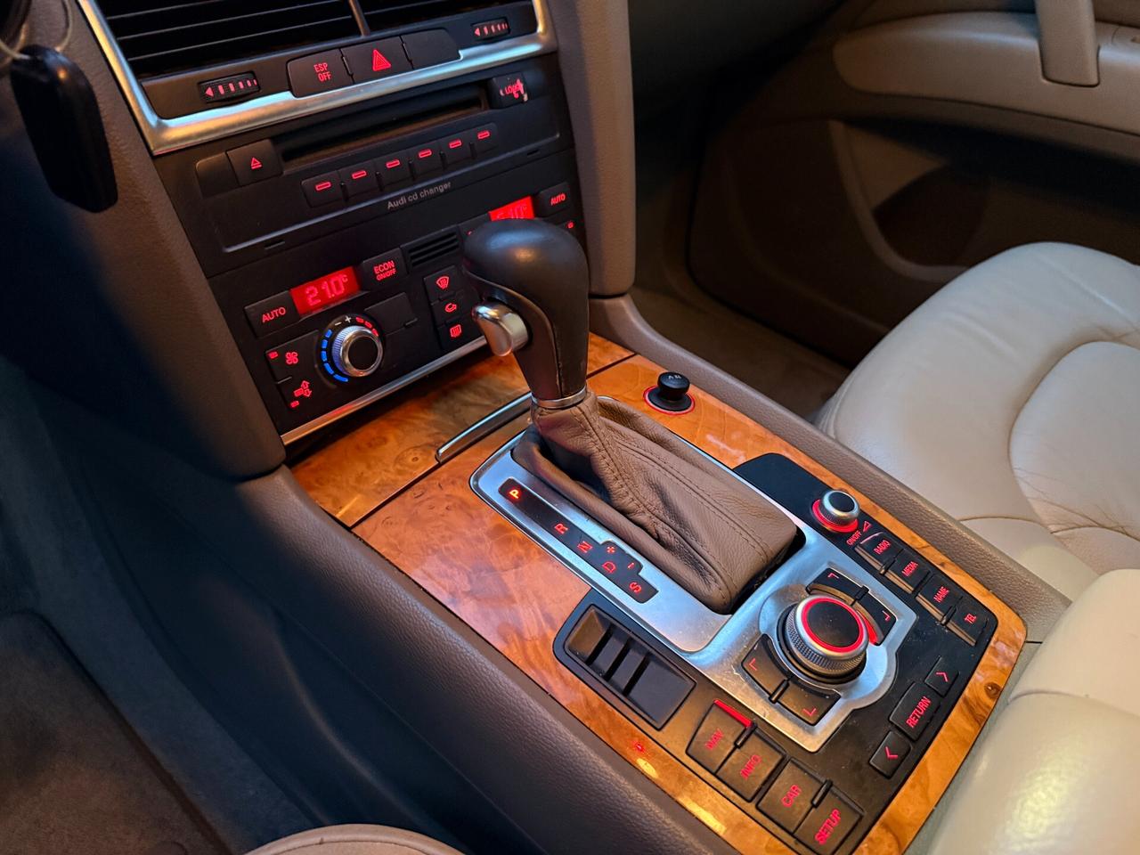 Audi Q7 3.0 V6 TDI 233cv QUATTRO Blackfriday