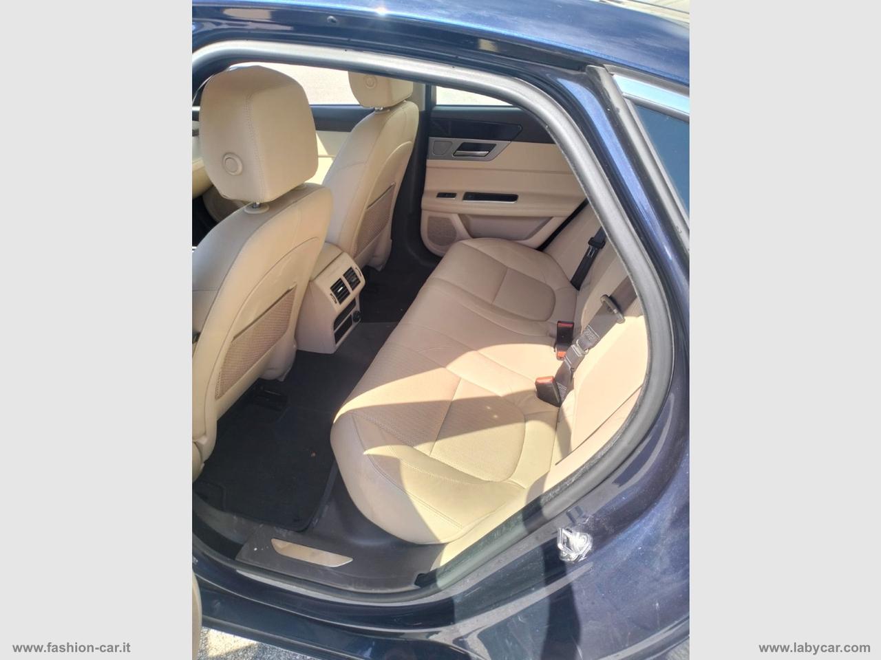 JAGUAR XF 2.0 D 180 CV aut. Prestige