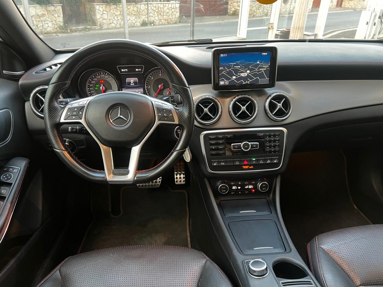 M-Benz GLA 220 CDI 4Matic Premium- AMG-TETTO- FULL