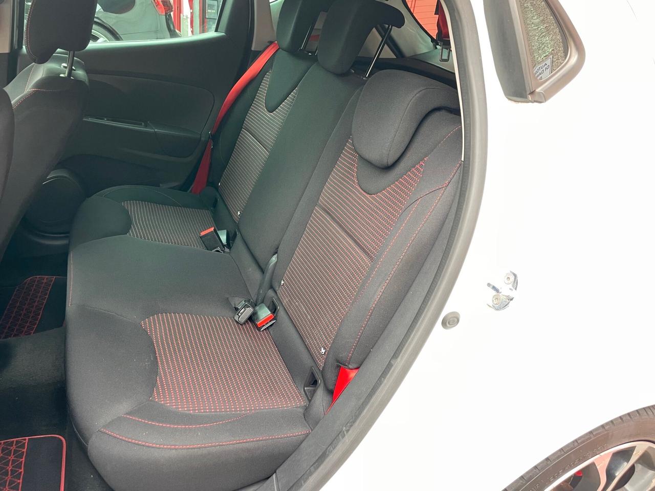 Renault Clio 5p 1.6 RS Trophy 220cv edc