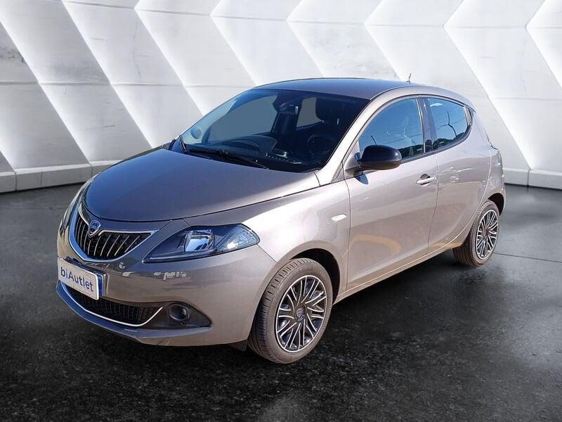 Lancia Ypsilon 1.0 firefly hybrid Gold s&s 70cv 5p.ti