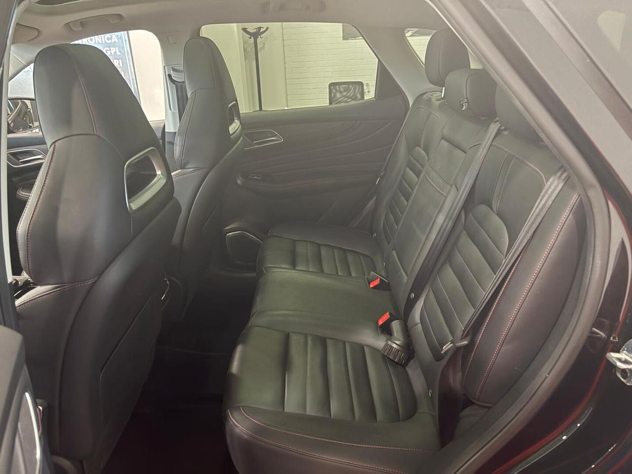 Mg HS 1.5 t Luxury auto