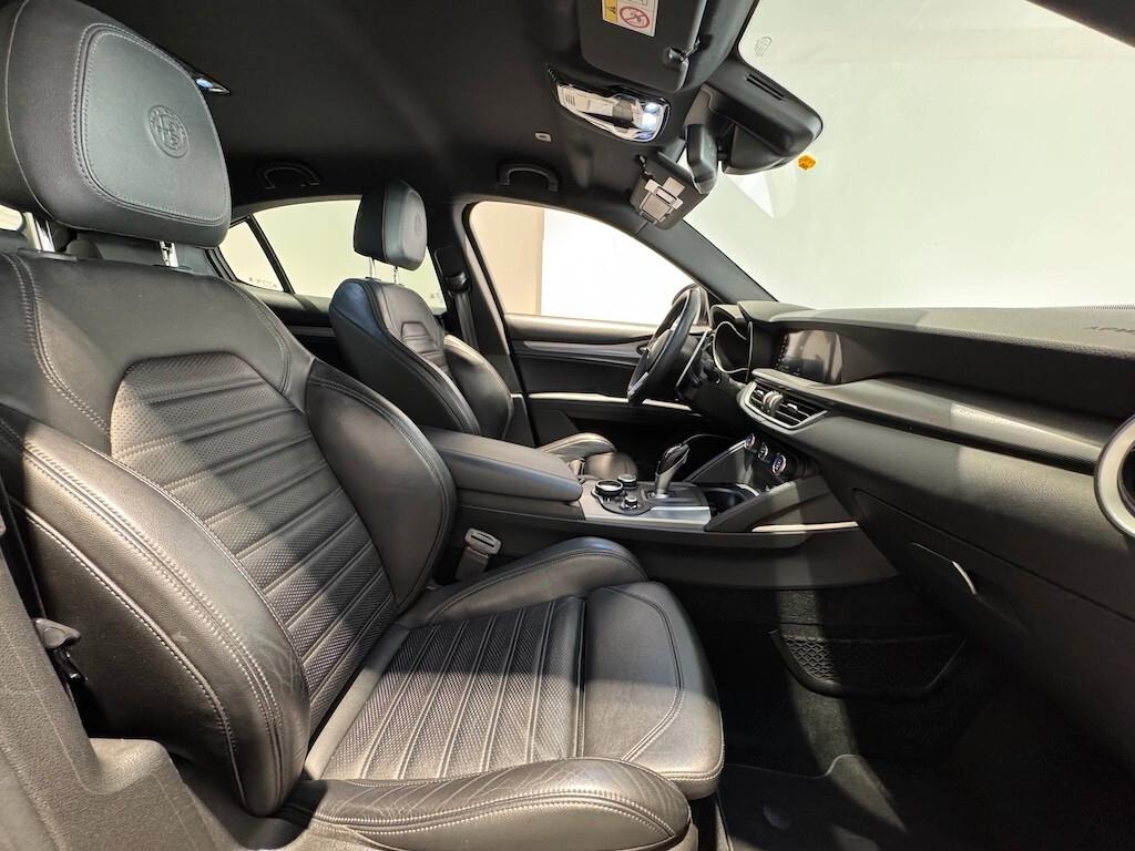Alfa Romeo Stelvio 2.2 Turbodiesel 210 CV AT8 Q4 Super