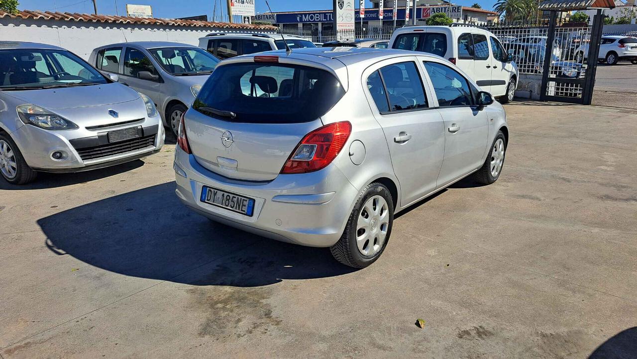 Opel Corsa 1.2 80CV GPL-TECH Enjoy